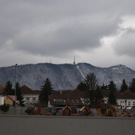 Save Relaxing Residence Brasov Bagian luar foto