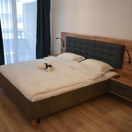 Save Relaxing Residence Brasov Bagian luar foto